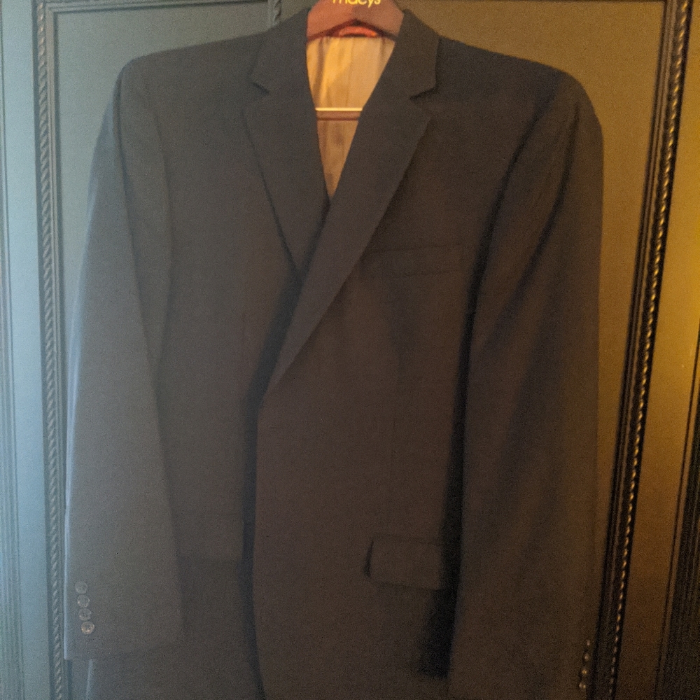 Dark blue Izods suit